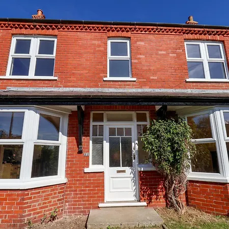 Hawthorn House * Saltburn-by-the-Sea